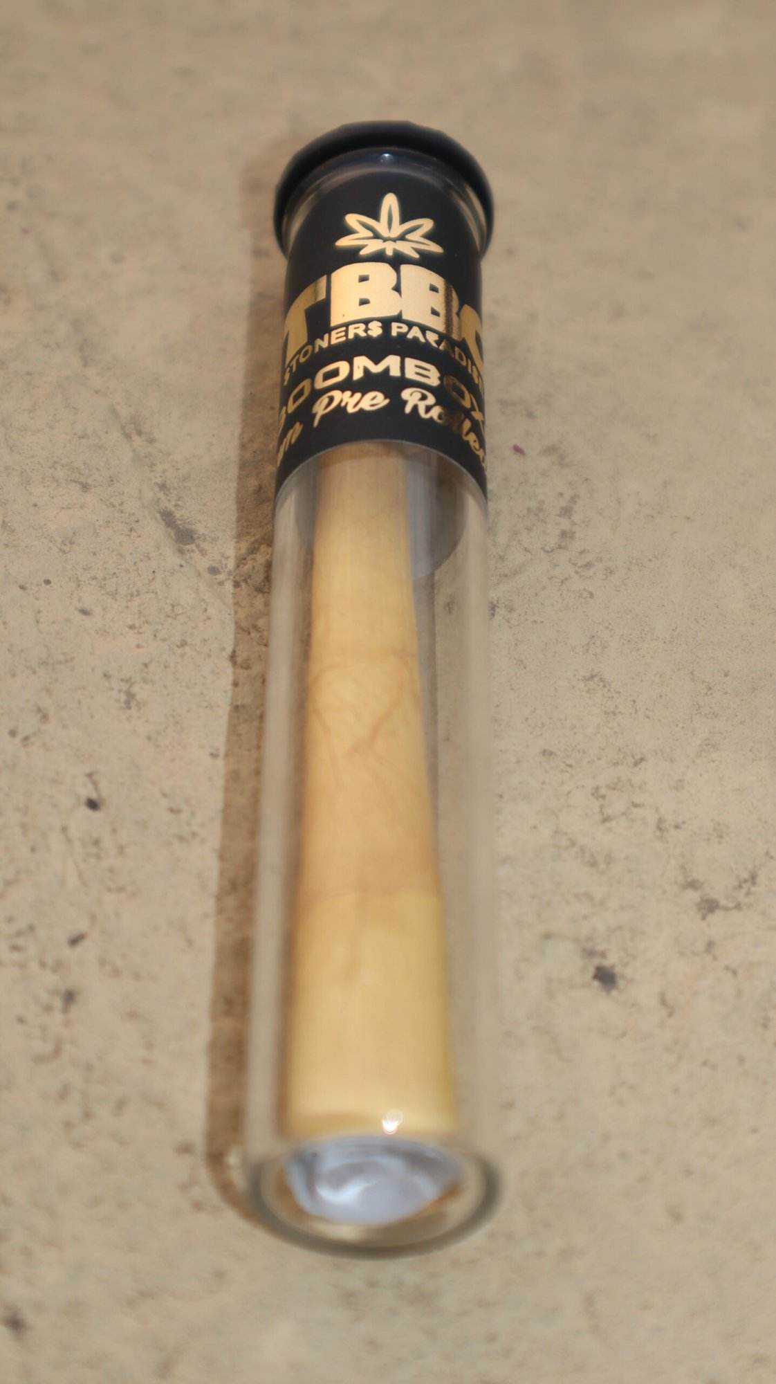 Single pre rolled wrap pack, Herbal Pre-rolled Rose Blunt wrap,
Glass Tube Storage with Silicon Cap,
Enhance every toke you take Homie order now at theboomboxclub