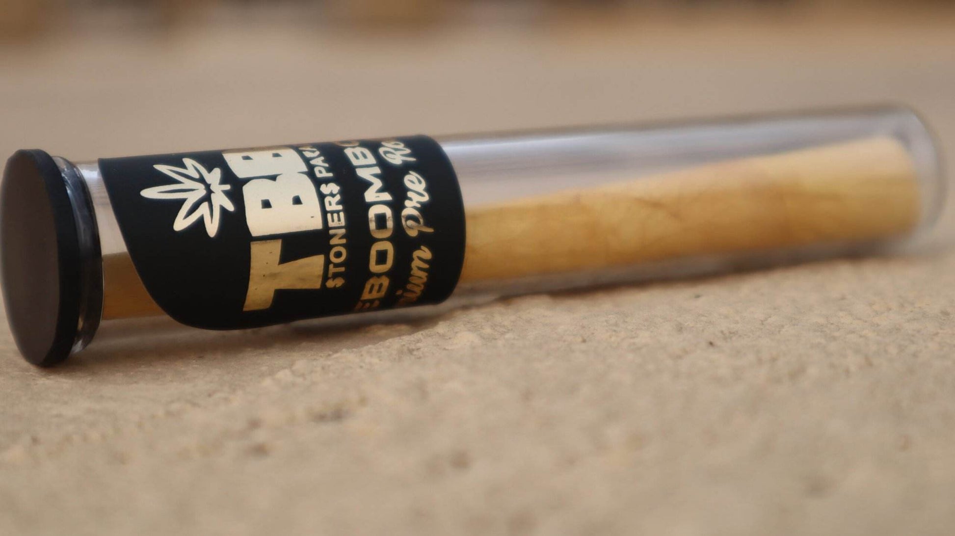 Herbal Pre-rolled Rose Blunt wrap,
Glass Tube Storage with Silicon Cap,
Enhance every toke you take Homie order now at theboomboxclub