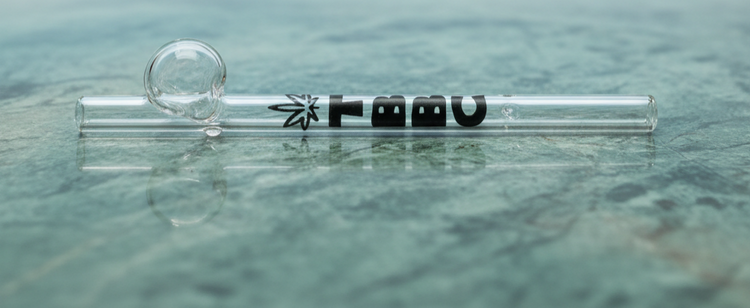 Best rolling paper substitute, One hitters instant delivery in delhi ncr, TBBC Slym shady glass one hitter 
