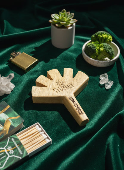 wooden 5 in 1 joint holder on a green marble luxury table for passionate stoners online instant delivery in delhi ncr